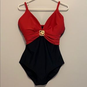 ONE PIECE Swim Suit 💋🌊